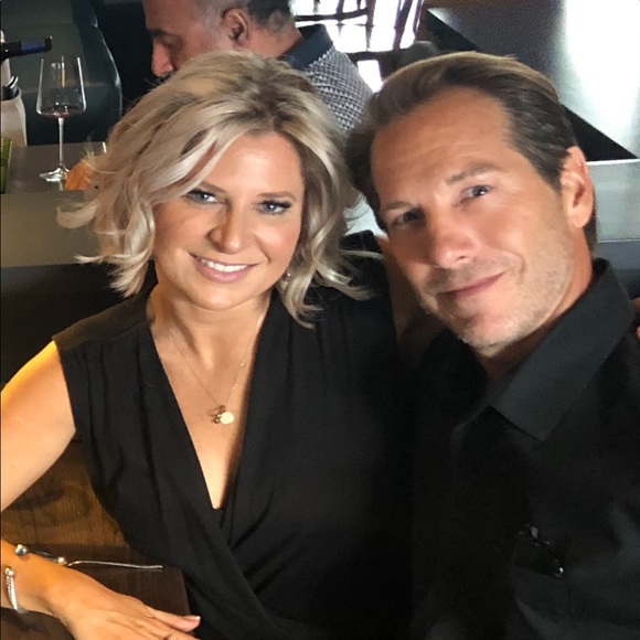 Meet your Posher, Jennifer - Picture 3 of 3